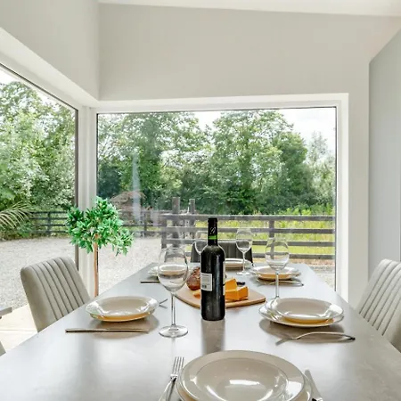 3 Bed In Tomnahealy Little Oc-t32392 * Castletown (Wexford)