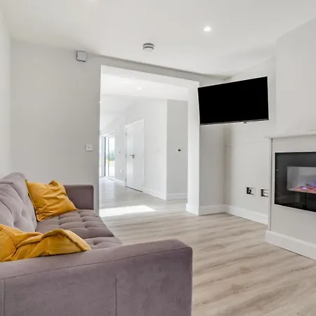 3 Bed In Tomnahealy Little Oc-t32392 Дом отдыха *