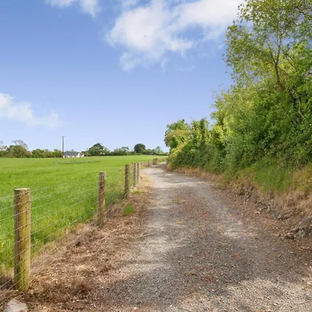 3 Bed In Tomnahealy Little Oc-t32392 Дом отдыха