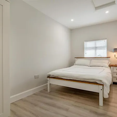 بيت للعطل 3 Bed In Tomnahealy Little Oc-t32392 *