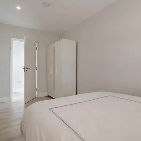 3 Bed In Tomnahealy Little Oc-t32392 بيت للعطل *